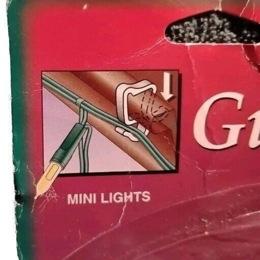 Vntg Christmas Light Gutter Hook Clips for String mini or C7 C9 100 Santa's Best